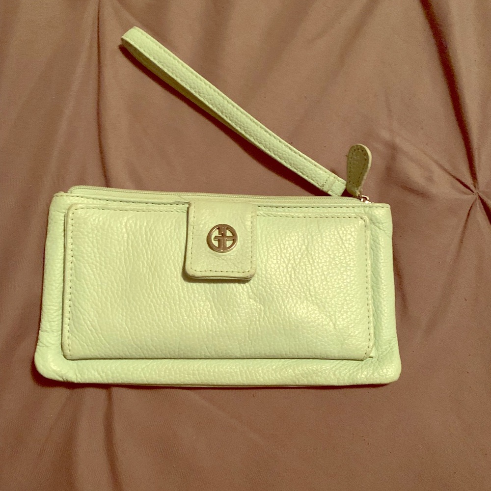 Giani Bernini Genuine Leather mint green wristlet